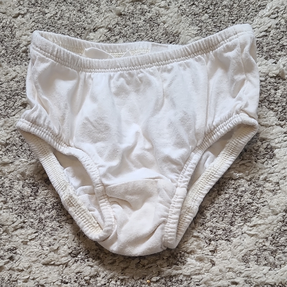 10 for $25 - baby GAP Girls 2T White Cotton  Diaper Cover / Bloomer